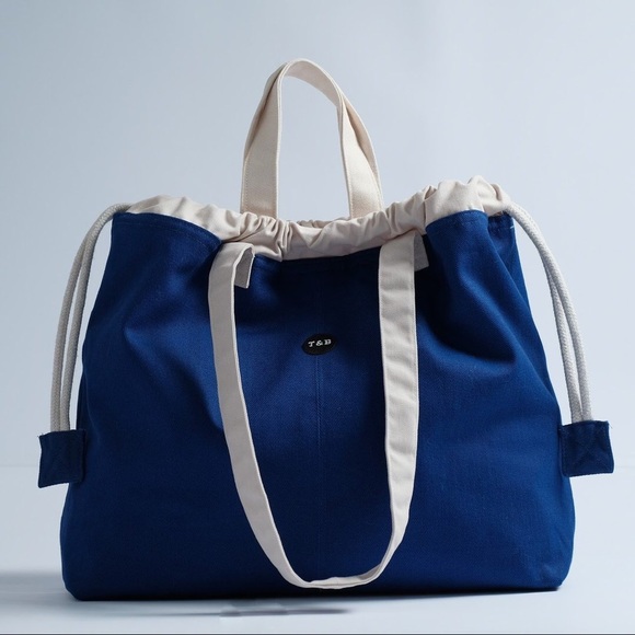 Cuddle Tote Monotone - Picture 11 of 16